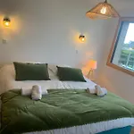 Ty Maneguy - Maison Neuve Et Confortable